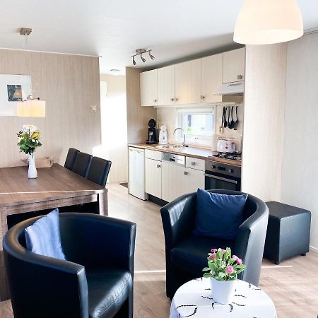 Kindvriendelijk Chalet Voor 6 Personen Se05 Serooskerke  Kültér fotó