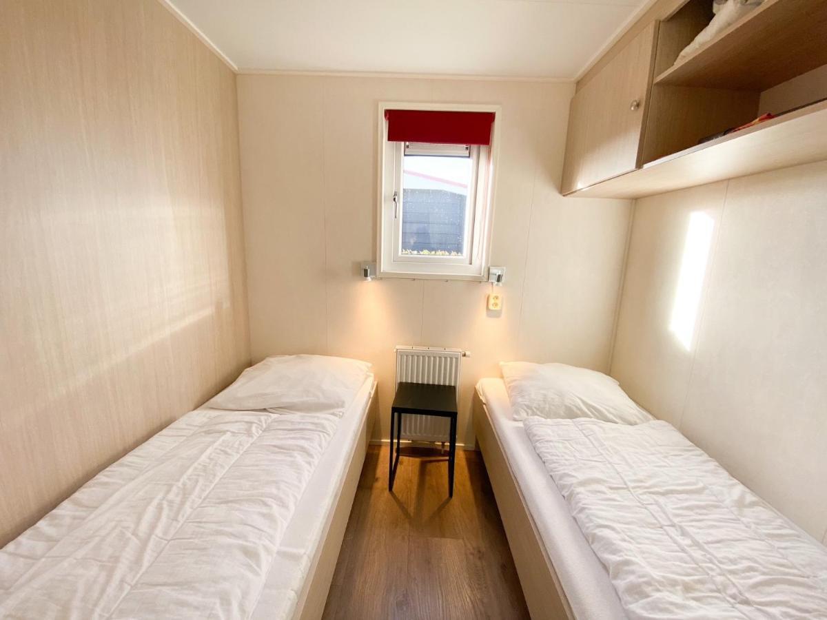 Kindvriendelijk Chalet Voor 6 Personen Se05 Serooskerke  Kültér fotó